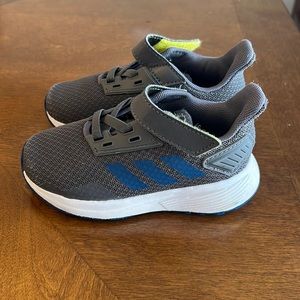 Adidas sneakers | toddler size 7